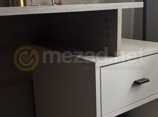 Evidea Çalışma Masası